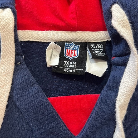G-III Apparel NFL Throwback New England Patriots Ladies Hoodie Sweatshirt XL - Picture 13 of 15